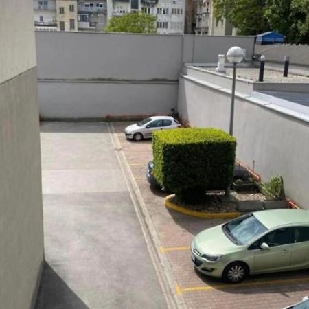 Lea Apartment - Free Parking In Front For 2 Cars Zagreb Exterior foto