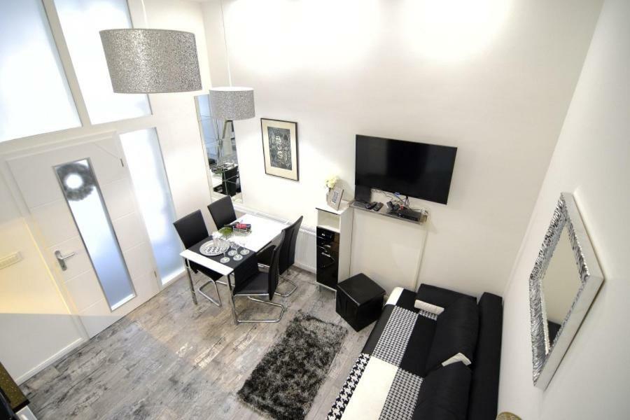 Lea Apartment - Free Parking In Front For 2 Cars Zagreb Exterior foto