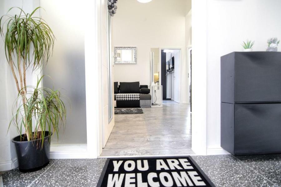Lea Apartment - Free Parking In Front For 2 Cars Zagreb Exterior foto
